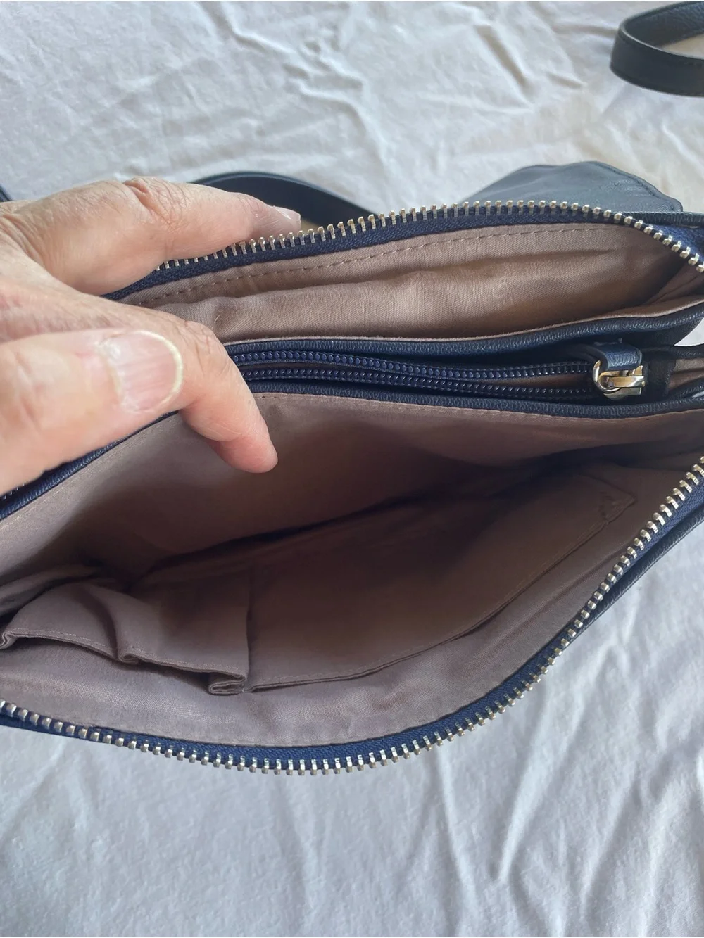 Amelie Galanti Navy Foldover Crossbody Clutch Purse Minimalist Chic Bag EUC